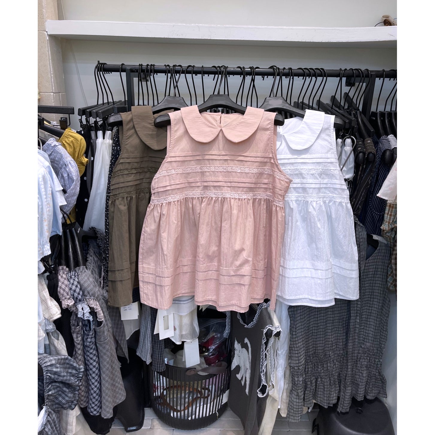 White Peter Pan collar pintuck babydoll sleeveless top